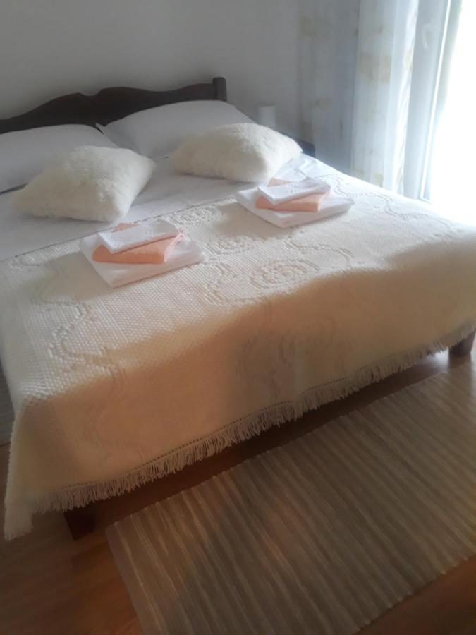 Apartman Lana Kijevo Exterior photo