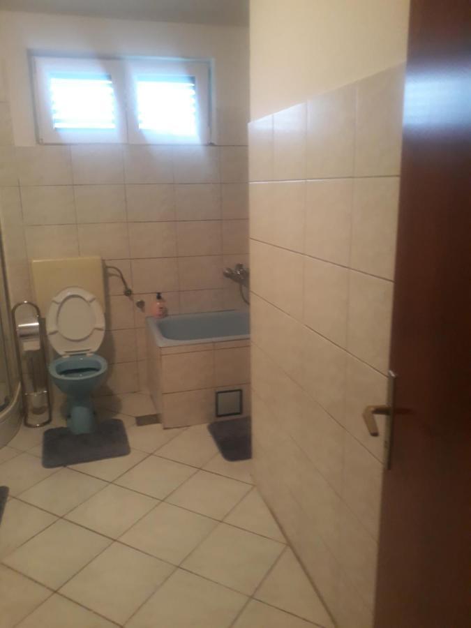 Apartman Lana Kijevo Exterior photo