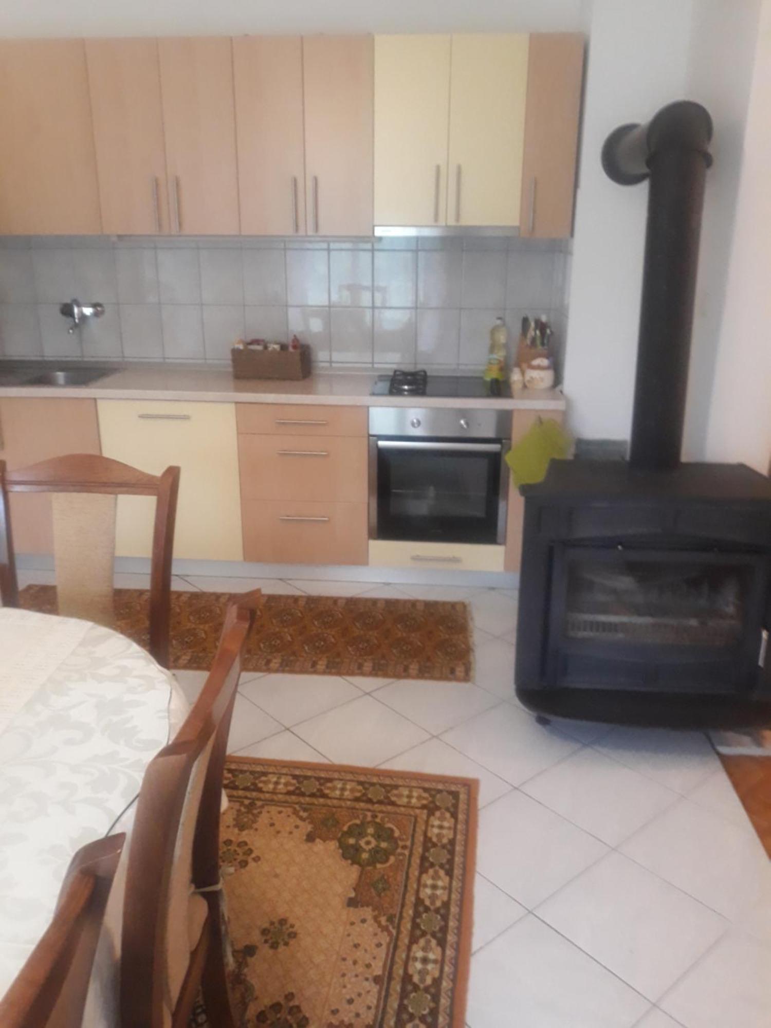 Apartman Lana Kijevo Exterior photo